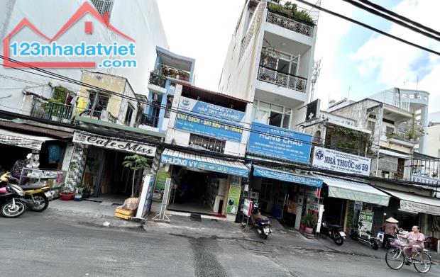 KHU VÍP NHA, NHÀ MẶT TIỀN ĐƯỜNG XÓM CHIẾU - XE HƠI ĐẬU CỬA- GẦN CHỢ GẦN TRƯỜNG- GIAO - 3