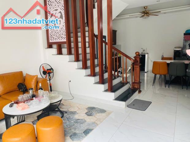 Chỉ 6.2 Tỷ Có Ngay Nhà 5T Tây Tựu – Ở, KD, Ô tô, Lô góc, Nt đầy đủ. - 1