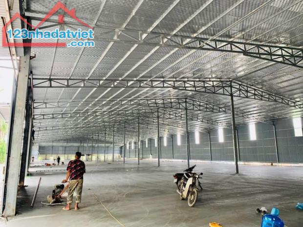 Cho thuê kho xưởng khu vực Nhổn – Lai Xá, mặt đường Quốc Lộ 32