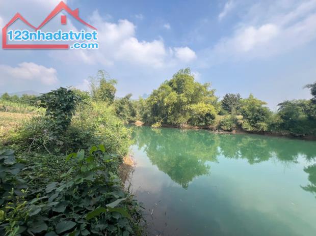 Bán 2561M có 1400M đất ở bám suối 65M_Bắc Phong Cao Phong HB_2,x tỷ