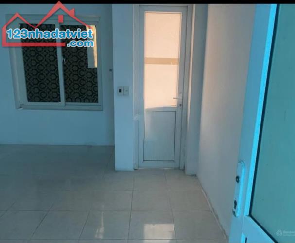 Cho thuê nhà Ngõ Quỳnh 2.5  tầng x 50m2, 2 ngủ làm VP, C.ty, Spa, Lớp học, ở gđ, 10tr - 3
