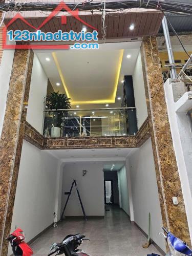 MẶT NGÕ KIM NGƯU - 30M RA PHỐ - NGÕ THÔNG ÔTÔ VÀO NHÀ - GIÁ 18 TỶ - 2