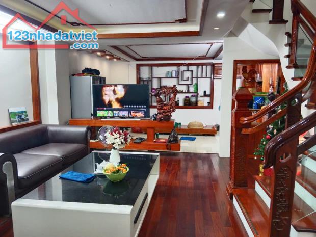 BÁN NHÀ PHỐ LỤA – 70M² – 5 TẦNG – MẶT TIỀN 6M – GIÁ 17.X TỶ MẶT NGÕ THÔNG – KINH DOANH – Ô - 1