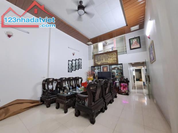 Bán nhà Mặt tiền Quách Hữu Nghiêm - ngay Lũy Bán Bích, 5x25m, Trệt + lửng, 12.8 tỷ. - 2