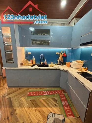 Bán nhanh trong tuần căn hộ SSH09 tầng vừa đẹp. nội thất gỗ sang đẹp. bán nhanh 1 tỷ 600 - 3