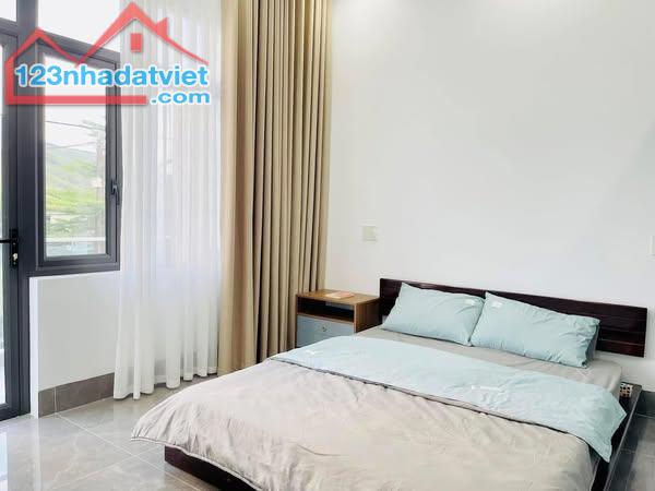 QUẬN 3 PHƯỜNG 7 - Bán gấp nhà 3 tầng, hẻm xe hơi 4m thông. Ngay cầu Công Lý - 1