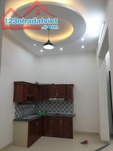 BÁN NHÀ 1.75 TỶ 3 TẦNG 65M2 ( ĐÔNG NAM ) NGÕ QUANG TRUNG - 1