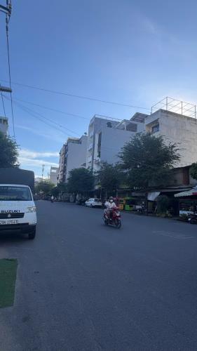 Mặt tiền Phạm Văn Bạch ngang 5m giá chỉ 116tr/m