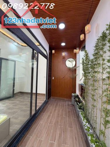 SIÊU PHẨM CHÀO MỪNG ĐẠI LỄ 30/4
BÁN GẤP TRONG 24H - NHANH TAY MỚI KỊP

NGUYỄN NGỌC NHỰT - 4