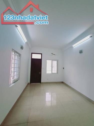 🏡 Bán nhà mới trung tâm Ngô Gia Tự, Long Biên, 33m2, Lô góc, Dân xây, Gần ô tô, 4 tỷ 85 - 7