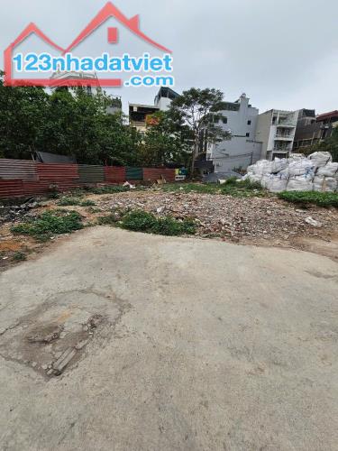 BÁN 201M2 ĐẤT MỄ TRÌ, NGÕ THÔNG, ÔTÔ TRÁNH,KINH DOANH,MẶT TIỀN 16M,2 THOÁNG, 29.5 TỶ