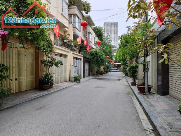 Bán nhà Phố Đại An – Hà Đông 40 m2 4 tầng, gần ô tô nhà còn rất mới ở ngay