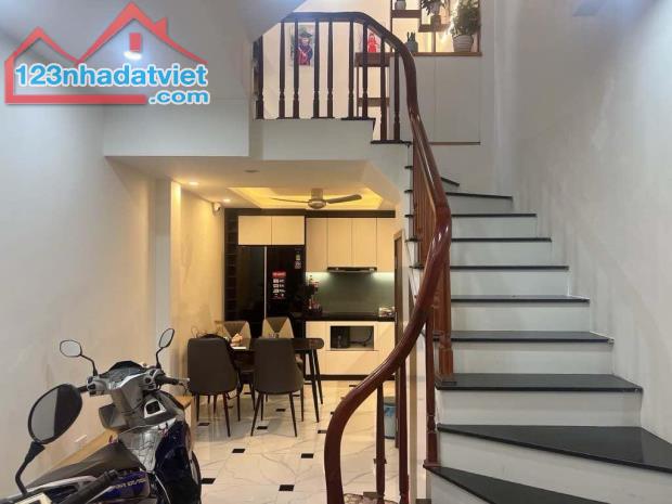 Mậu Lương Kiến Hưng, nhà đất, 5 tầng, diện tích 46/30 cực đẹp - 1
