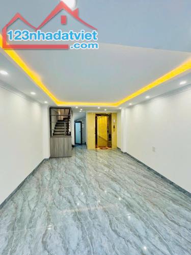 NHÀ ĐẸP PHỐ VIP BỒ ĐỀ– THANG MÁY – NGÕ NÔNG – 10M Ô TÔ TRÁNH  50M NHỈNH 10TỶ
