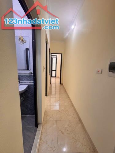 BÁN NHÀ MỚI ĐẸP VĨNH HƯNG - ĐÔNG THIÊN - 42M2 - 4,2 TỶ - Ô TÔ ĐỖ CỦA - 2
