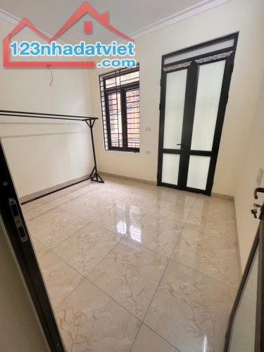 BÁN NHÀ MỚI ĐẸP VĨNH HƯNG - ĐÔNG THIÊN - 42M2 - 4,2 TỶ - Ô TÔ ĐỖ CỦA - 3