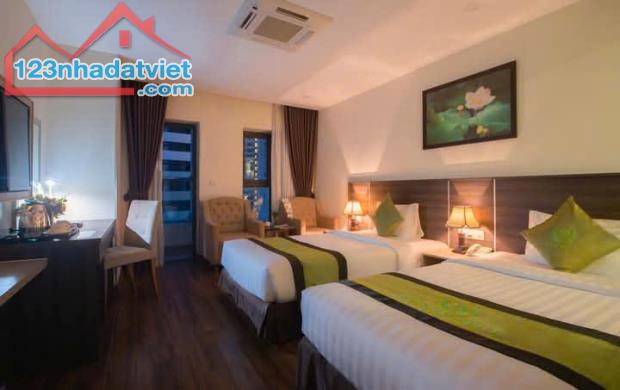 Cho thuê khách sạn 4 sao Khách sạn 21 tầng, 105 phòng tại trung tâm Nha Trang cách bển 3p - 1