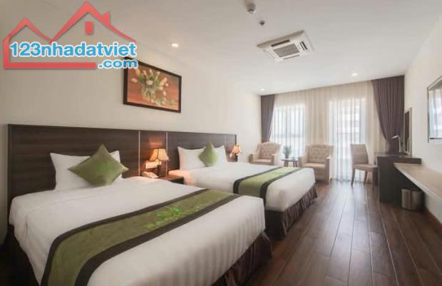 Cho thuê khách sạn 4 sao Khách sạn 21 tầng, 105 phòng tại trung tâm Nha Trang cách bển 3p - 3