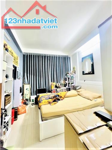 7 TỶ X TL - NHÀ ĐẸP PHƯỜNG 3 TÂN BÌNH HIẾM BÁN - HẺM THÔNG - 50M2 4 TẦNG 4PN MASTER ĐẸP - 2