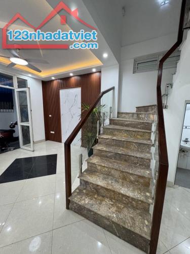🏡 Bán nhà đẹp 48m2 Ngô Gia Tự, Long Biên, Dân xây, Full đồ, 5 tỷ 5 - 1