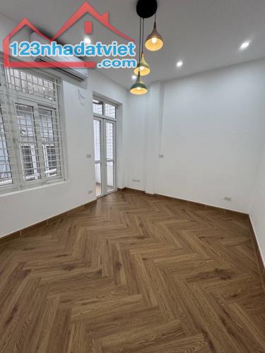 🏡 Bán nhà đẹp 48m2 Ngô Gia Tự, Long Biên, Dân xây, Full đồ, 5 tỷ 5 - 3