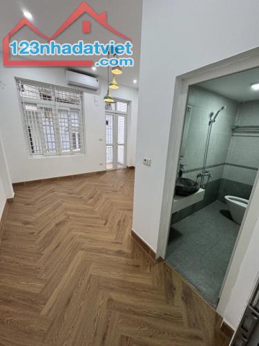 🏡 Bán nhà đẹp 48m2 Ngô Gia Tự, Long Biên, Dân xây, Full đồ, 5 tỷ 5 - 4