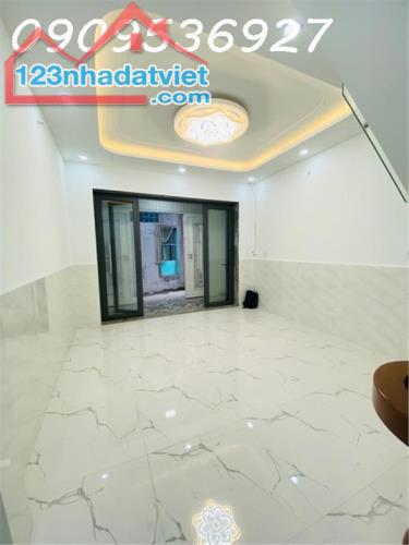 MẶT TIỀN KHU TÊN LỬA - 4 TẦNG KIÊN CỐ - ĐƯỜNG NHỰA 8M - GẦN CÔNG VIÊN - GIÁ CHỈ NHỈNH 6 TỶ - 3