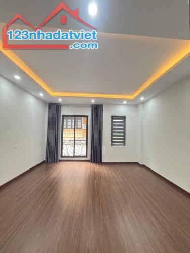 🏠 BÁN NHÀ MỚI 5 TẦNG – TRẦN THÁI TÔNG – CẦU GIẤY – NGÕ RỘNG – CÁCH ĐƯỜNG LỚN CHỈ 50M - CH - 2