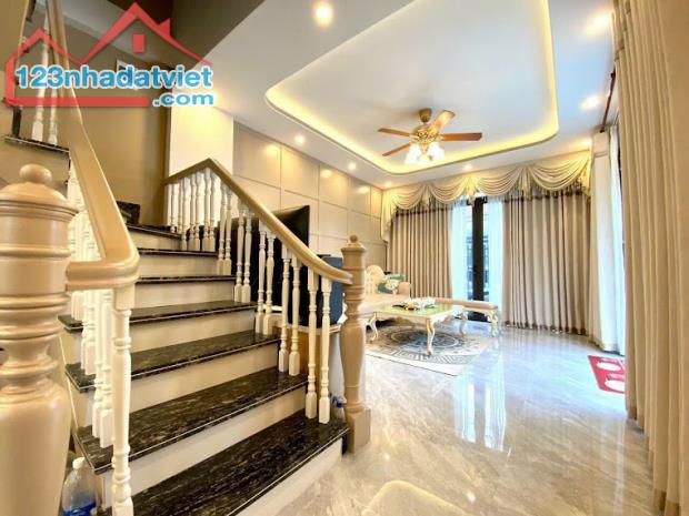 BÁN NHÀ RIÊNG TRUNG TÂM PHƯỜNG PHÚC LỢI, LONG BIÊN - Ô TÔ ĐỖ CỔNG, TIỆN ÍCH NGẬP TRÀN! 💎