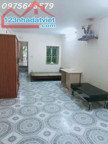 Bán gấp căn hộ Tập thể Vĩnh Hồ 60m Vị trí đẹp giá hợp lý - 1