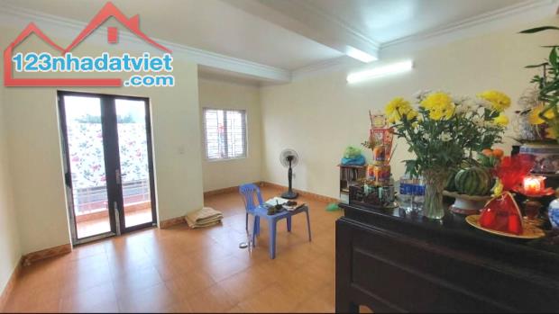 Bán nhà An Lạc, Sở Dầu, Hồng Bàng, Hải Phòng. 2,5 tầng, 82m2, 5 tỷ. N4,5m nở hậu, d2 - 4