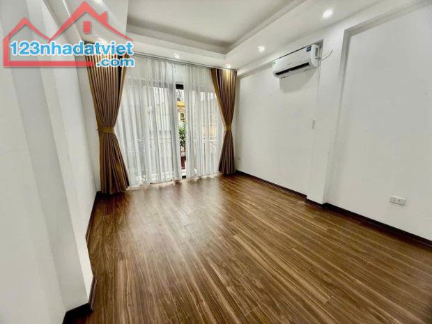 Cực hiếm! Đầu phố Triều Khúc, ô tô đỗ cửa - kinh doanh đa dạng - 40m2 x 5T chỉ 7.x tỷ - 4