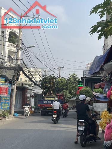 NHÀ 2 TẦNG 102M2  LÔ GÓC 2 MẶT TIỀN 6,8m NGAY DUY TRINH BÌNH TRƯNG ĐÔNG TP THỦ ĐỨC. NHỈNH - 1