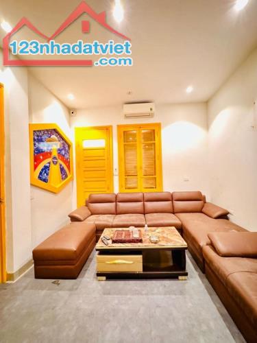 BÁN NHÀ MẶT PHỐ NGUYỄN TRÃI – LÔ GÓC 7 TẦNG THANG MÁY – KINH DOANH - 3