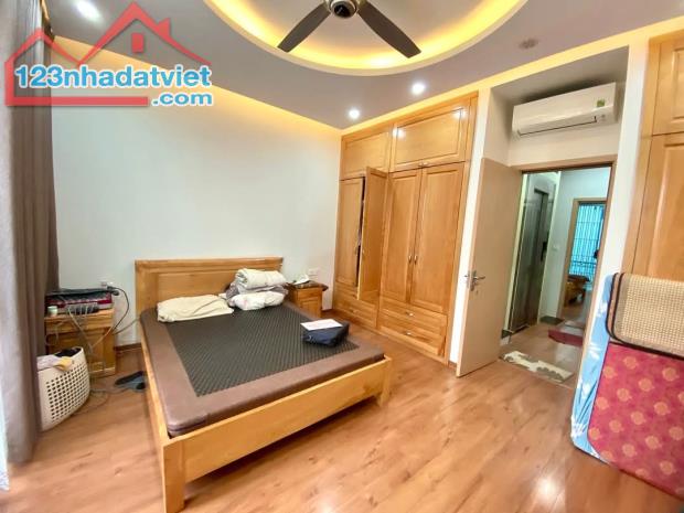 Siêu Phẩm! Liền kề 5T, thang máy, KD Đỉnh, xe công tránh, Phúc La, HĐ, 74m2, giá 17,8 tỷ.