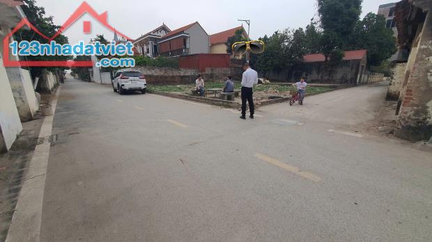 Bán đất xã Trung Châu, Đan Phượng | Lô góc mặt phố, vừa ở vừa kinh doanh 61m2 giá 4.5 tỷ