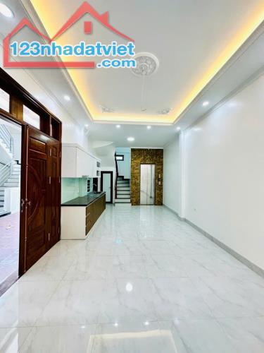 Phú Thượng, tây Hồ, 40m, 6 TẦNG, THANG MÁY, 2 THOÁNG,  giá 8.XX tỷ. X có như không. - 3