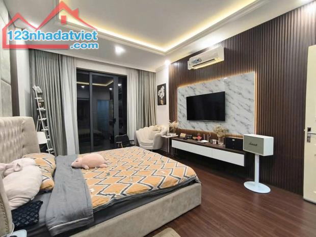 BÁN GẤP PHÂN LÔ NGHĨA ĐÔ, ÔTÔ VÀO NHÀ, 6 TẦNG, THANG MÁY, DT 51M2, NHỈNH 11 TỶ - 2
