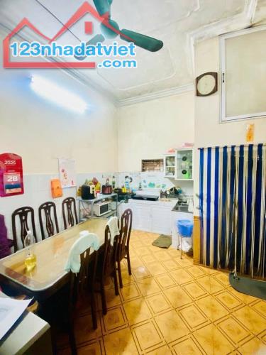 Bán Nhà Mặt Phố Nguyễn Thái Học 215m3T LÔ GÓC MT6,8m Vỉa Hè 110 Tỷ Nguyễn Thái Học. - 3