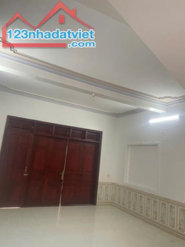 Bán nhà 3 tầng cụm công nghiệp Khai Quang, Vĩnh Yên, Vĩnh Phúc