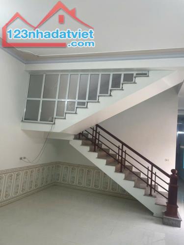 Bán nhà 3 tầng cụm công nghiệp Khai Quang, Vĩnh Yên, Vĩnh Phúc - 1