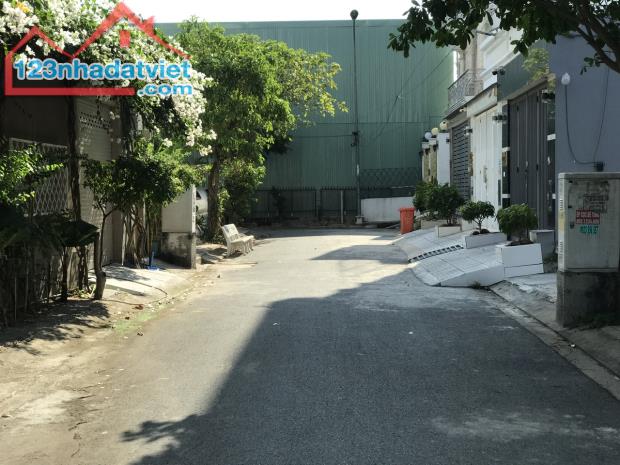BÁN NHÀ MẶT TIỀN 300M2, 5x17M ĐƯỜNG 10M KDC CAO CẤP - 4