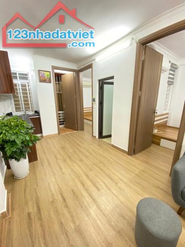 Bán căn hộ chung cư mi ni gần Hồ Đắc Di Đống Đa, nhà đẹp full nội thất