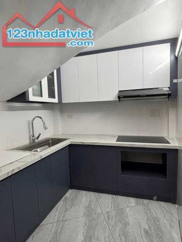 BÁN NHÀ GIẢI PHÓNG, HOÀNG MAI, GẦN PHỐ, MỚI TINH, TẶNG FULL NỘI THẤT, 35M2, 6.8 TỶ(CTL) - 1