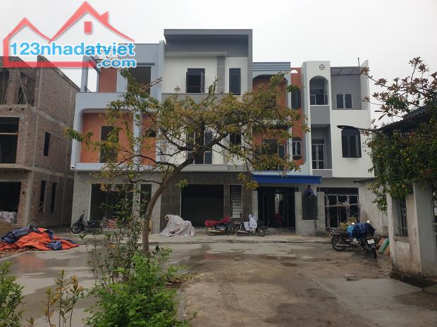 BÁN NHÀ ĐẸP 3 TẦNG 60M2 Ô TÔ ĐỖ NGÀY ĐÊM NGÕ MỸ XÁ GIÁ TỪ 2.2 TỶ