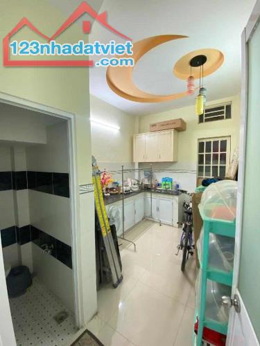 MẶT TIỀN ĐƯỜNG NGUYỄN DUY  NHÀ ĐÚC  NHÀ ĐẸP Q8 - 2