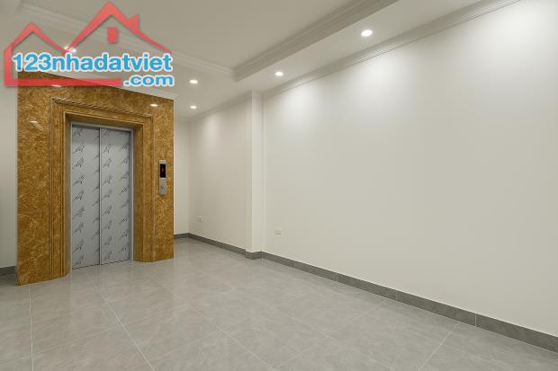 THƠM MÙI XÂY MỚI! NHÀ ĐỘI CẤN - TT BA ĐÌNH - LÔ GÓC, THANG MÁY, Ở LUÔN, 45M2 * 6T, MT4,6M - 1