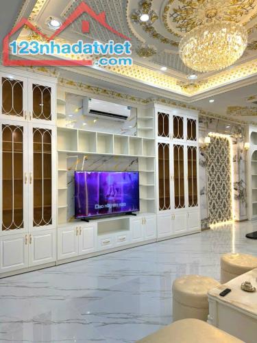 Bán Nhà Đẹp, Tặng Nội Thất, Hẻm 6m, 95m2, 3 Tầng, Chỉ 8 Tỷ 5, Đào Tông Nguyên, Nhà Bè - 2