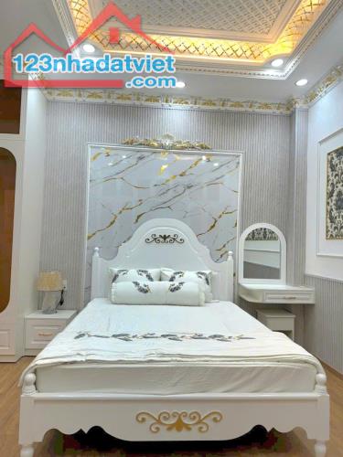 Bán Nhà Đẹp, Tặng Nội Thất, Hẻm 6m, 95m2, 3 Tầng, Chỉ 8 Tỷ 5, Đào Tông Nguyên, Nhà Bè - 3