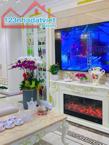 Bán Chung Cư Cao Cấp Sunshine Golden River , 141M2 , Tầng đẹp , Full Nội Thất Tân Cổ - 1